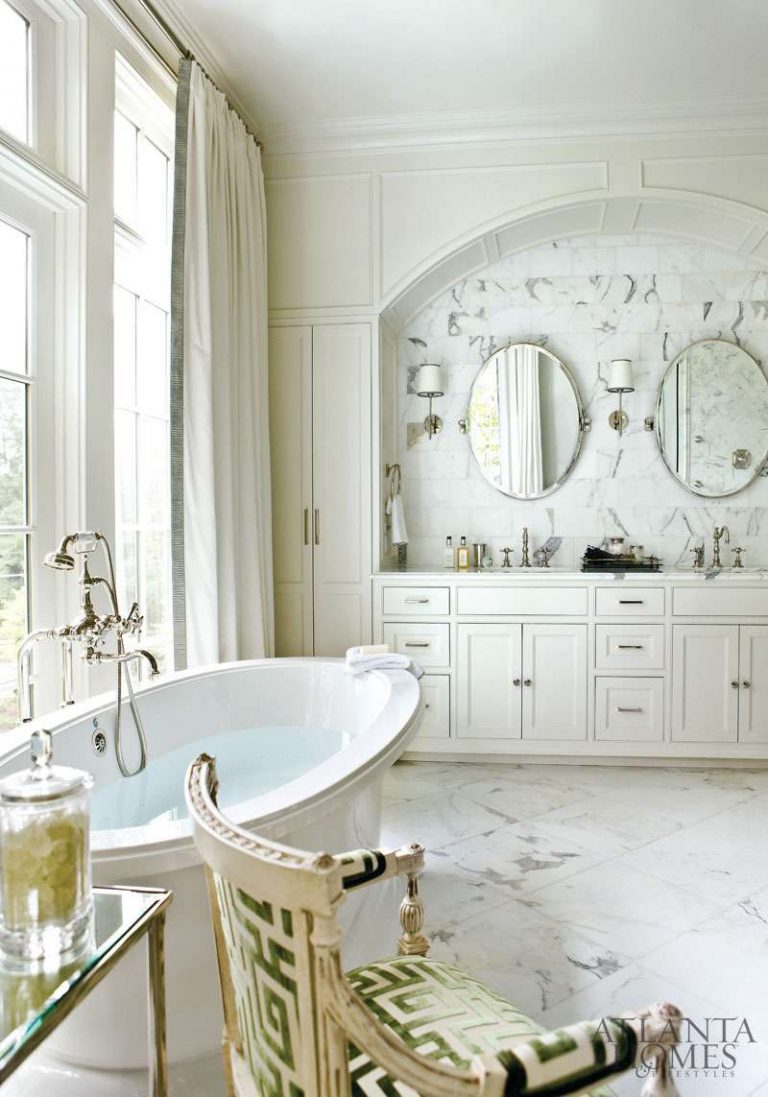 Parisian Style Bathroom •
