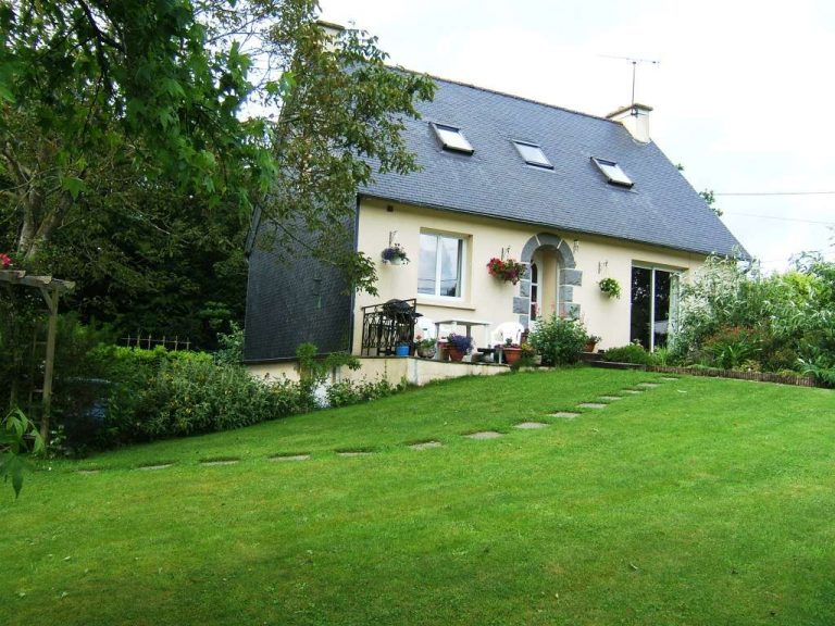 buying-cheap-property-france-globerove