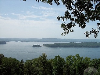 Lake Guntersville State Park – Alabama’s Complete Resort and Nature Park