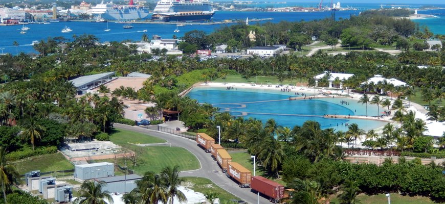 Atlantis Paradise Island Royal Towers resort panoramic view