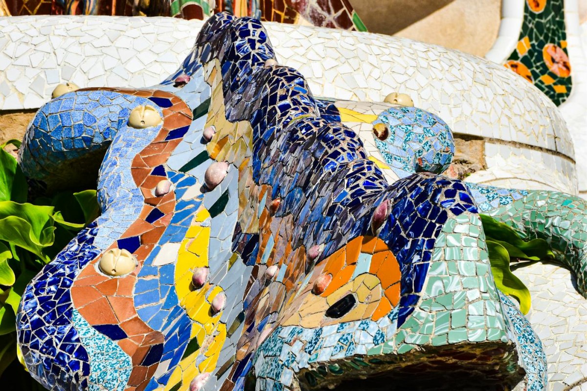 El Drac, the colourful mosaic dragon on the entrance stairway of Park Guell