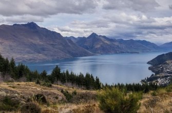 Lake Wakatipu and the Remarkables mountains above Queenstown, New Zealand