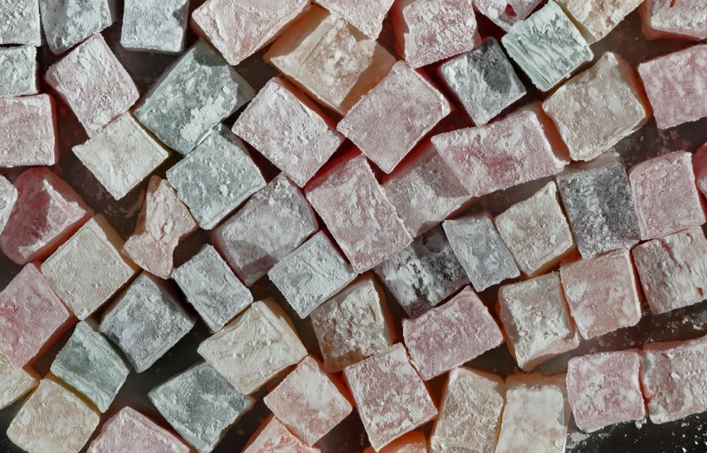Cubes of homemade Turkish delight dusted with icing sugar